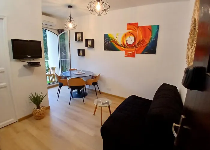 Gites.sassone A Sant Ambroggio, A 50m De La Mer. Apartmán Lumio (Corsica)