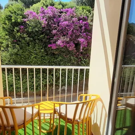 Gites.sassone A Sant Ambroggio, A 50m De La Mer. Apartment